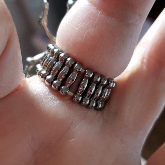 🔥HOST PICK🔥 Beautiful Spider Ring - Picture 2 of 2